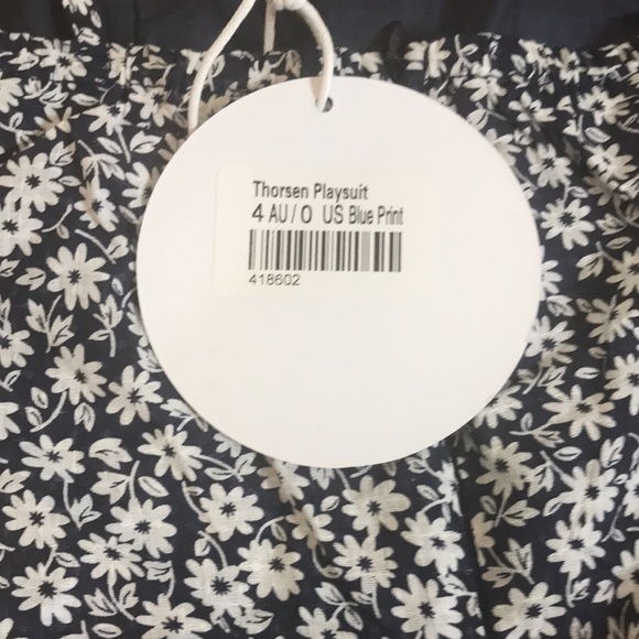 Princess Polly Thornsen Romper Blue Floral Print - Picture 9 of 11